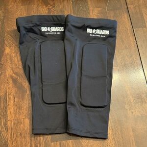 Ski Guards Black Pads size xl